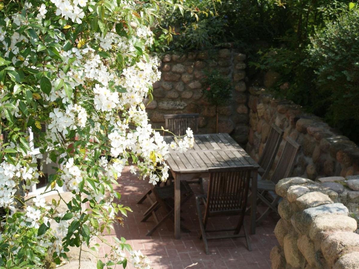 Cosy Apartment In Semlow Germany With Garden Εξωτερικό φωτογραφία